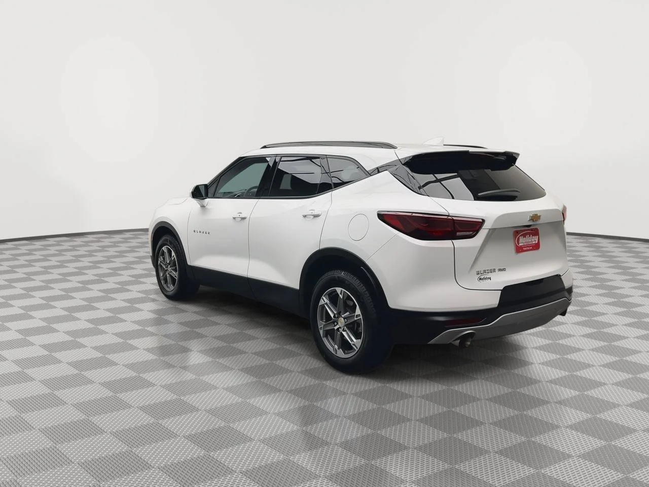 Used 2023 Summit White Chevrolet 2LT image 40