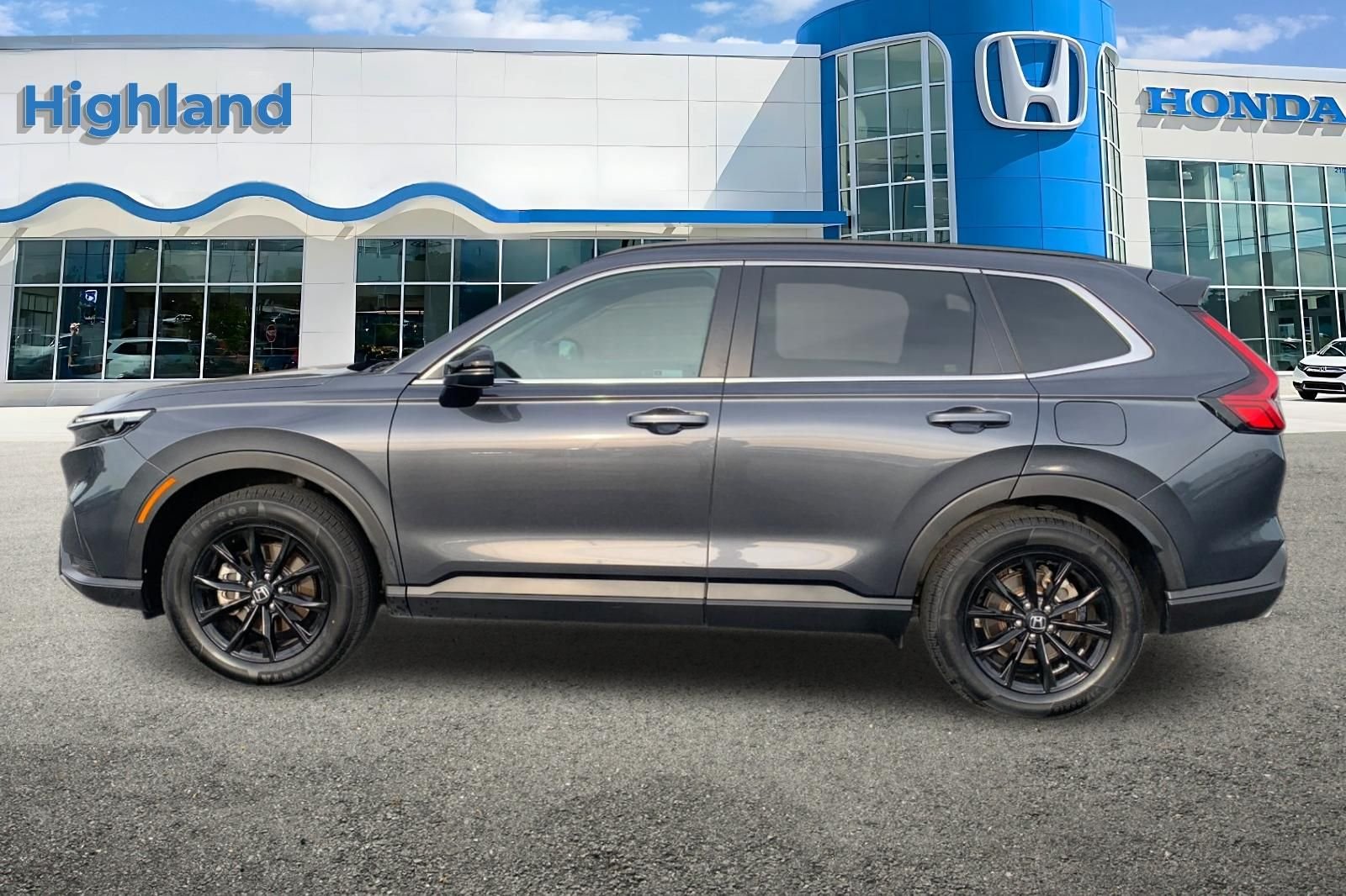 Certified Used 2024  Honda Sport image 2