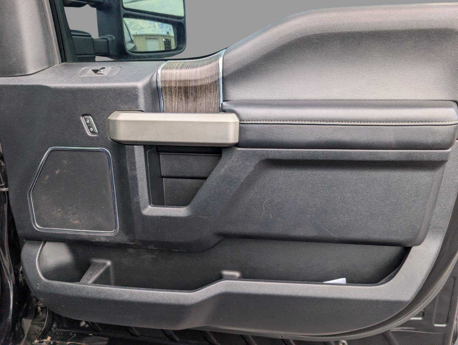 Used 2020 Agate Black Ford Lariat image 41