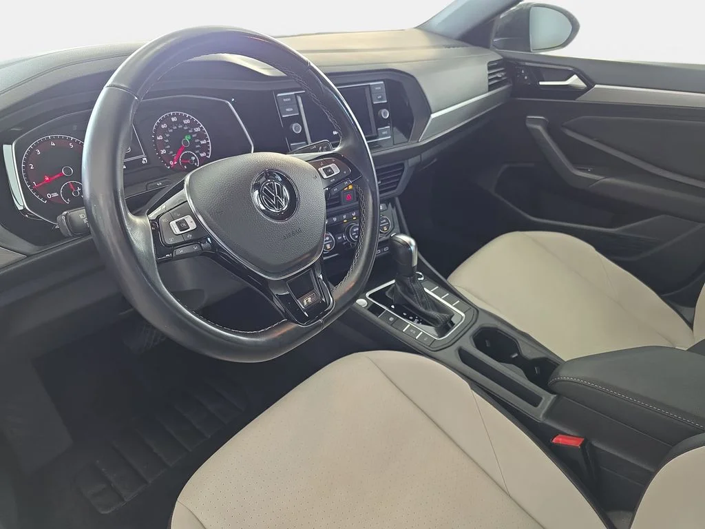 Certified Used 2021 Deep Black Pearl Effect Volkswagen R-Line image 13