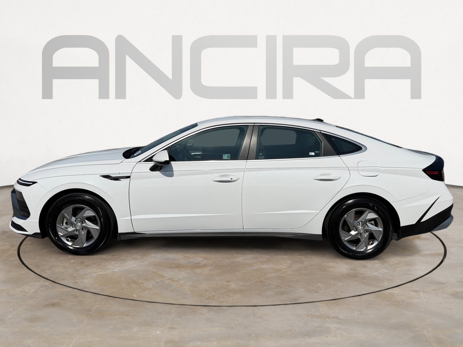 Used 2025 Serenity White Hyundai SE image 7