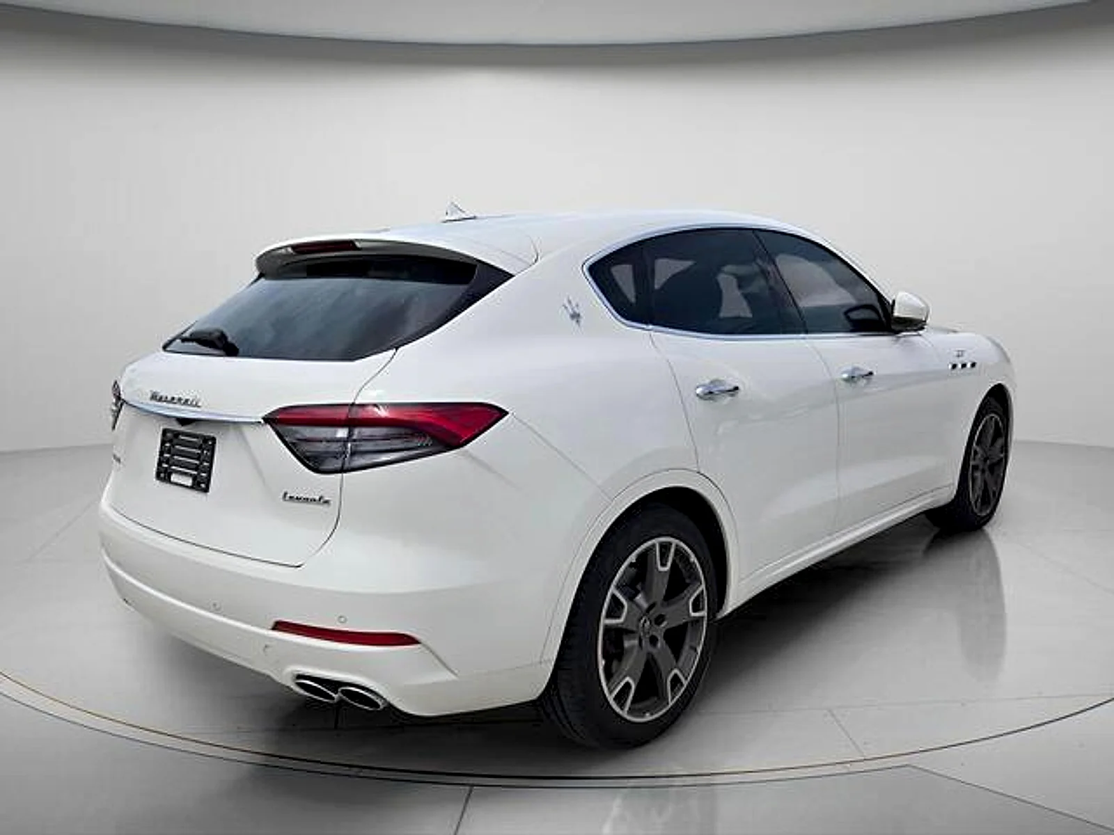 Used 2023 Bianco Maserati GT image 6