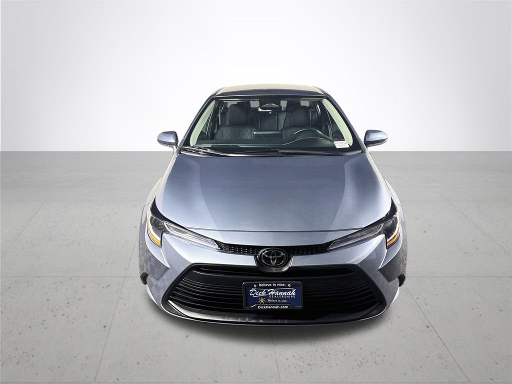 Used 2025  Toyota LE image 3