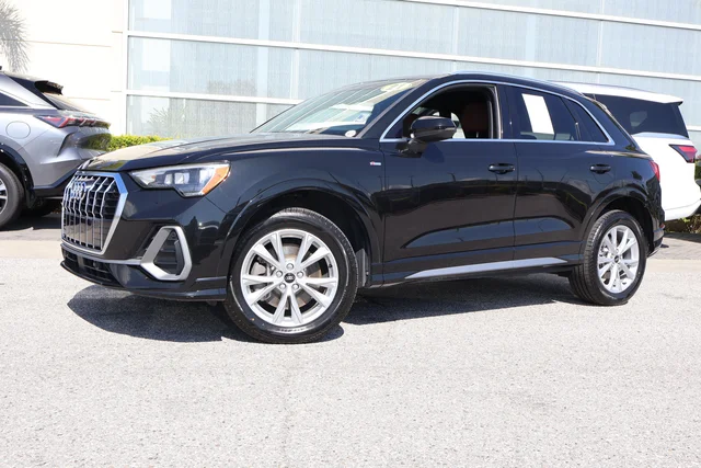 2021 Audi Q3 S line Premium