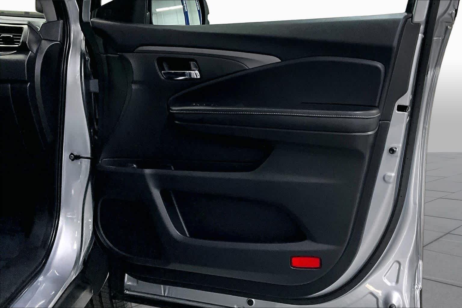 Used 2026  Honda RTL image 21