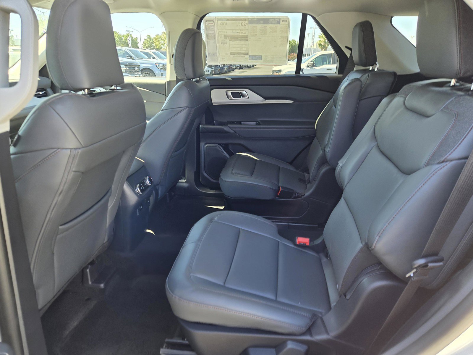 New 2026 Star White Metallic Tri-Coat Ford Active image 7