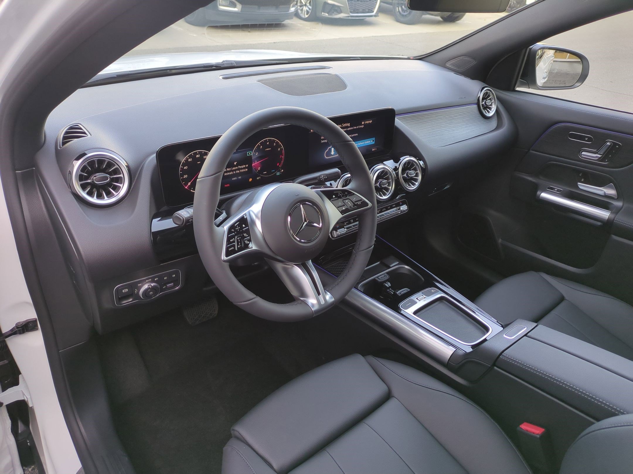 New 2026 Polar White Mercedes-Benz GLA 250 image 10