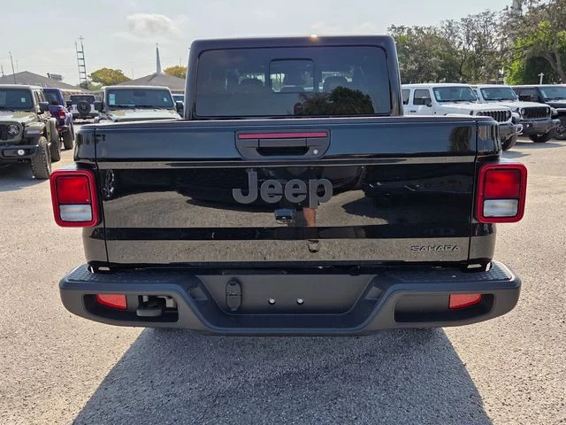 New 2026 Black Clear-Coat Exterior Paint Jeep Sahara image 6