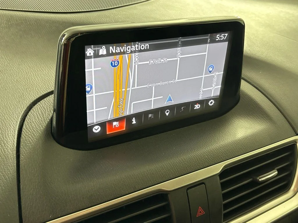 Used 2017 Red Mazda Sport image 31