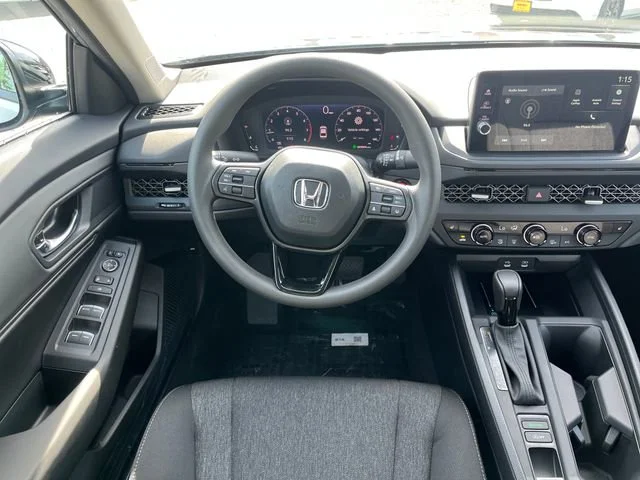 New 2026 Urban Gray Pearl Honda SE image 14