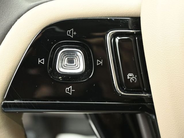 2023 LINCOLN CORSAIR - Image 11