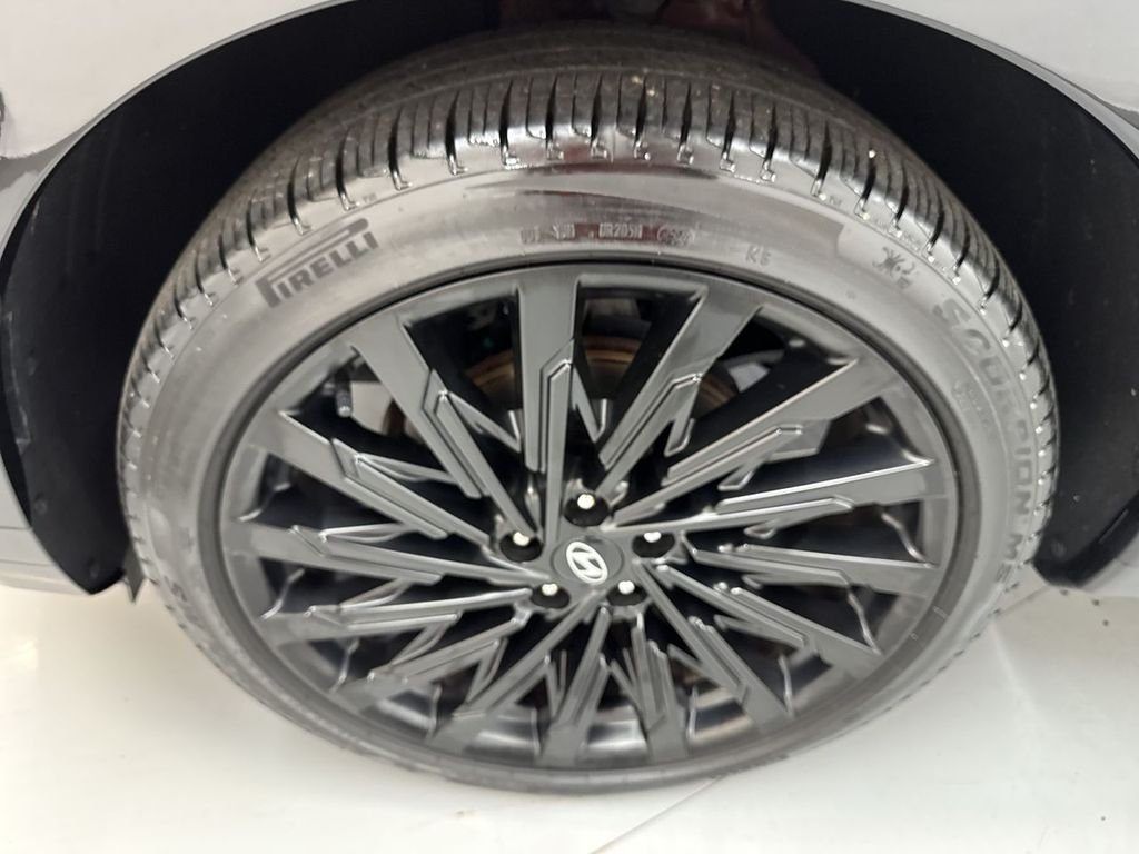 Used 2025 Red Hyundai Calligraphy image 35