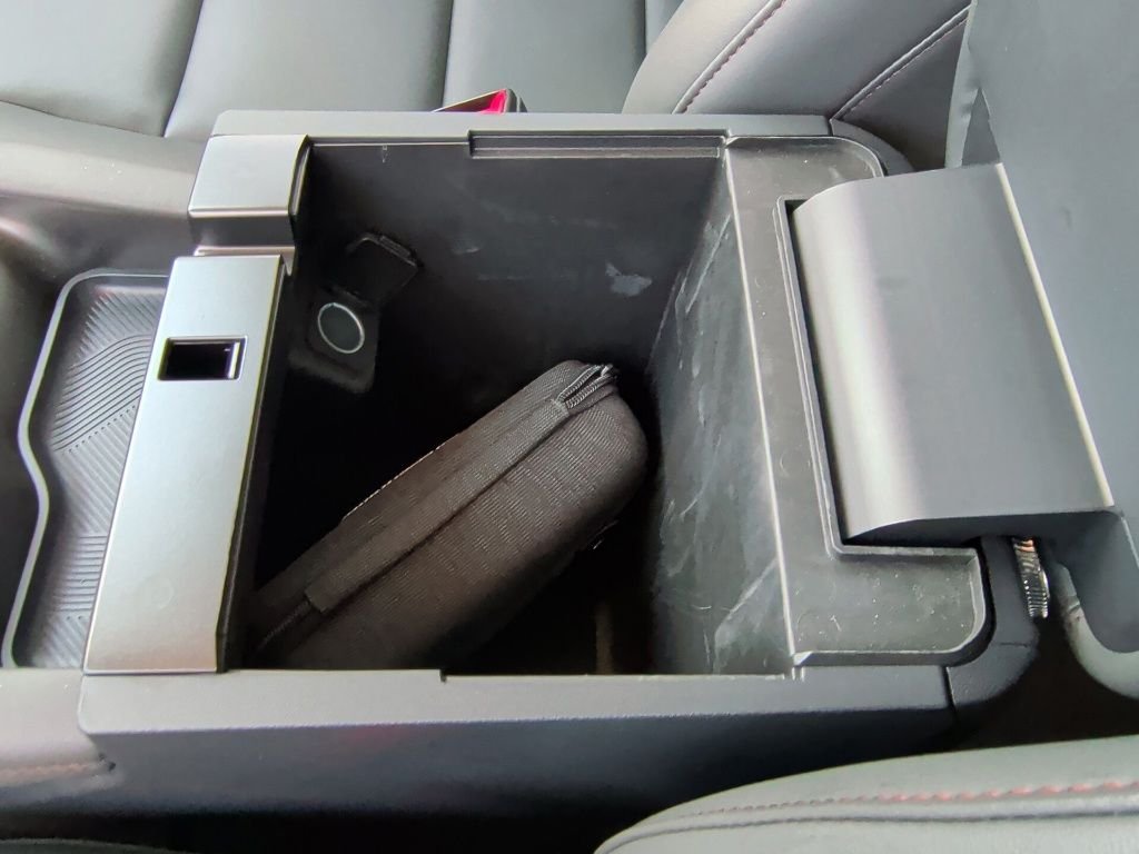 New 2026 Carbonized Gray Metallic Ford Active image 33