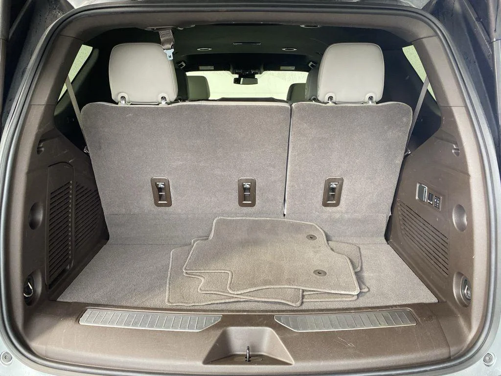 Used 2023 Sterling Gray Metallic Chevrolet Z71 image 18