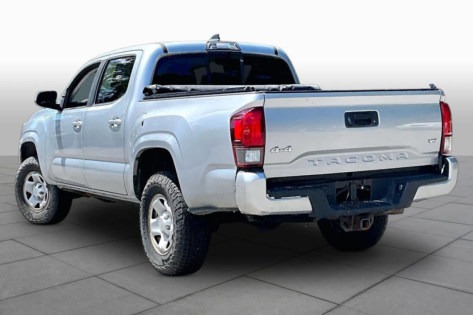 Used 2019 Silver Sky Metallic Toyota SR image 11