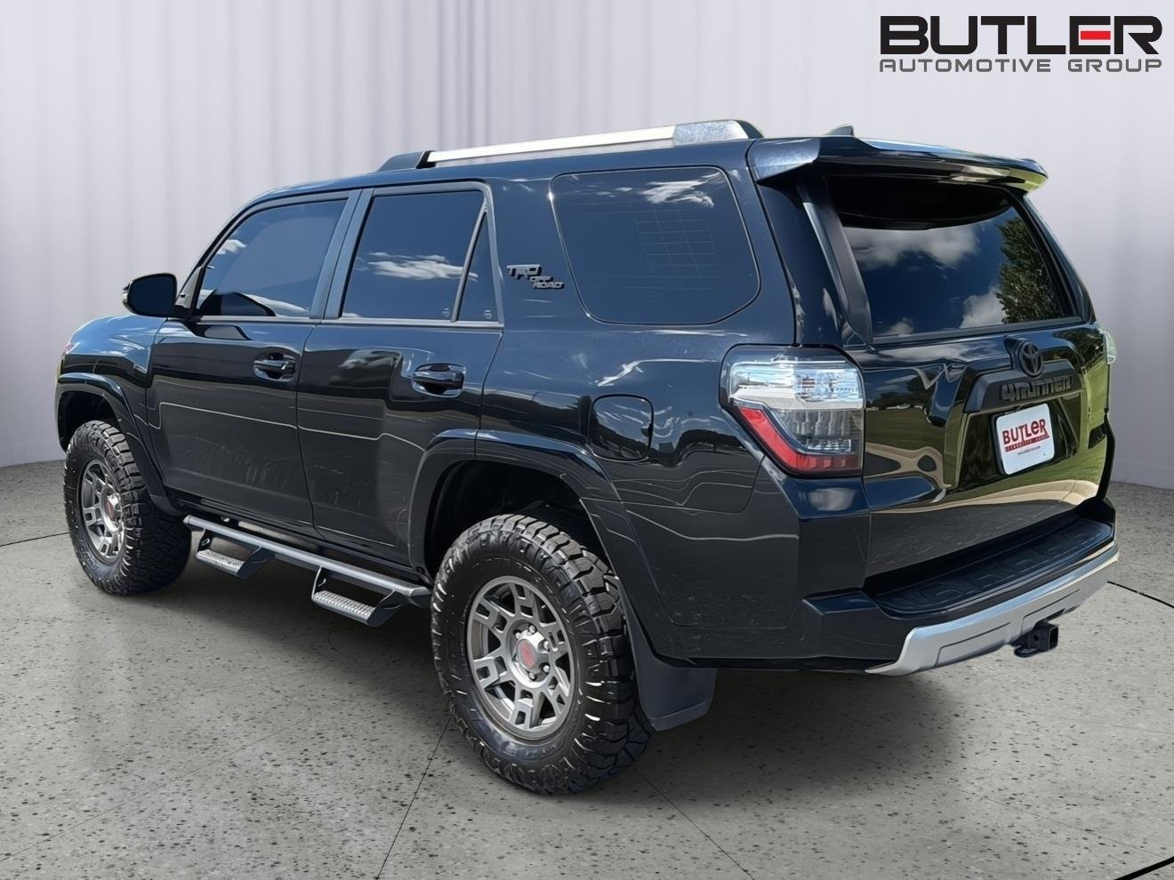 Used 2018 Midnight Black Metallic Toyota TRD Off-Road Premium image 4