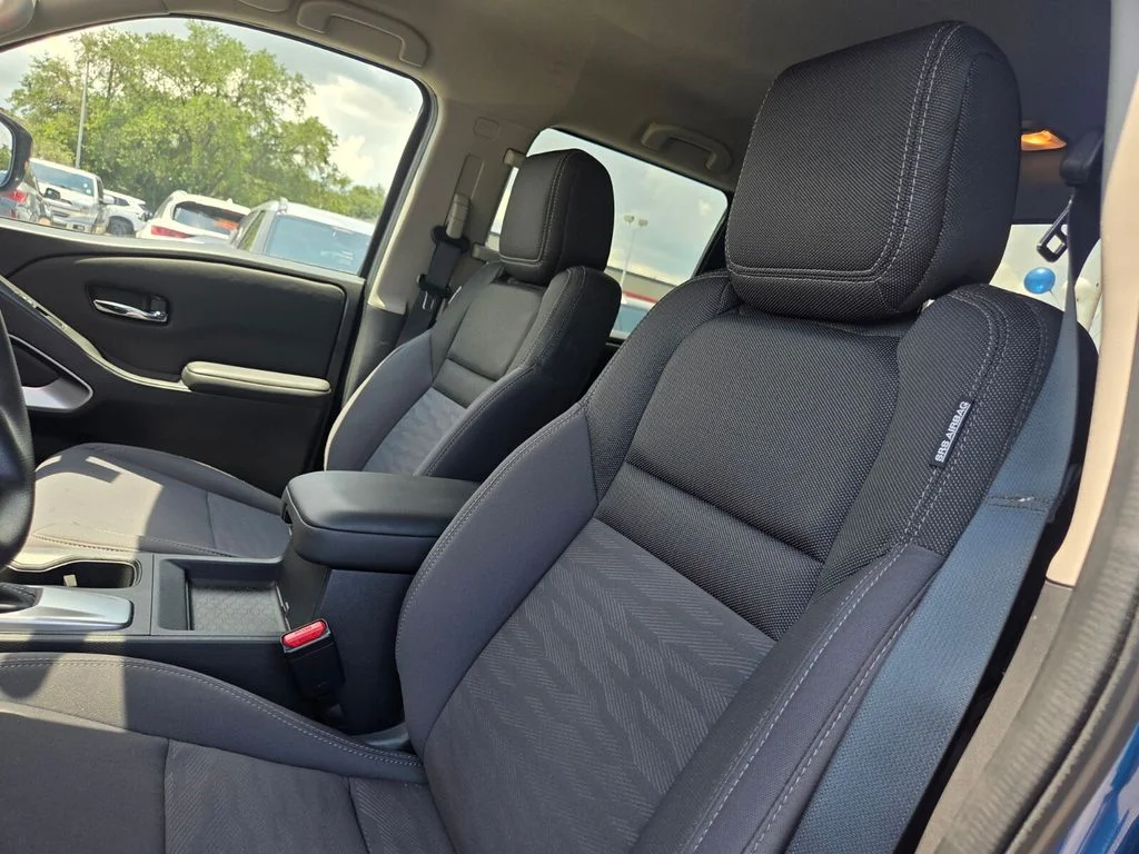 Used 2024 Blue Nissan SV image 11