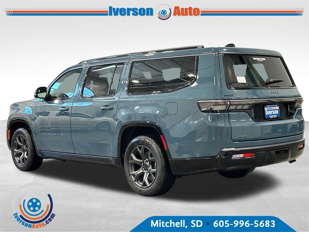 New 2026 Steel Blue Exterior Paint Jeep Limited Altitude image 5