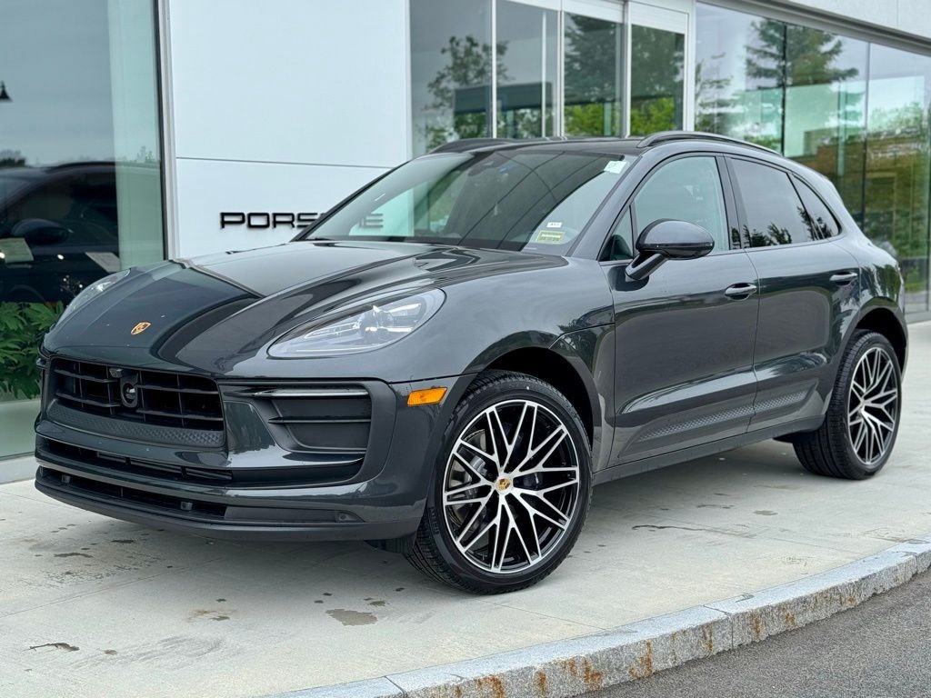 2025 Porsche Macan