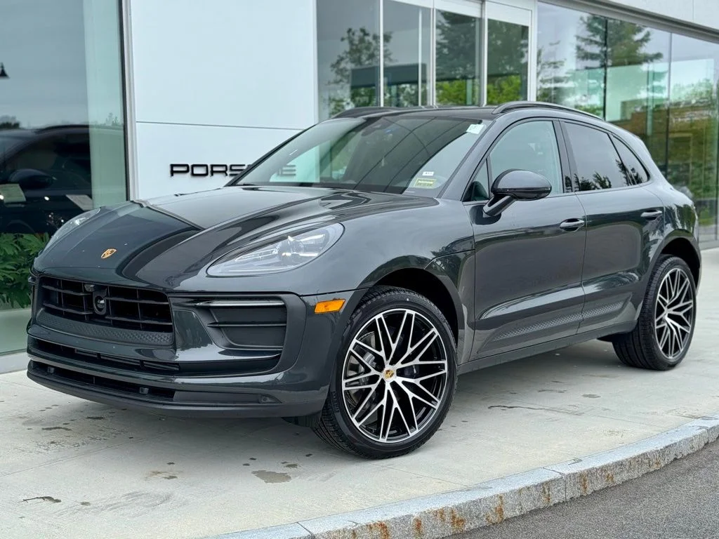 2025 Porsche Macan