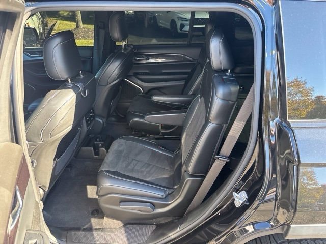 Used 2021 Diamond Black Jeep Altitude image 11