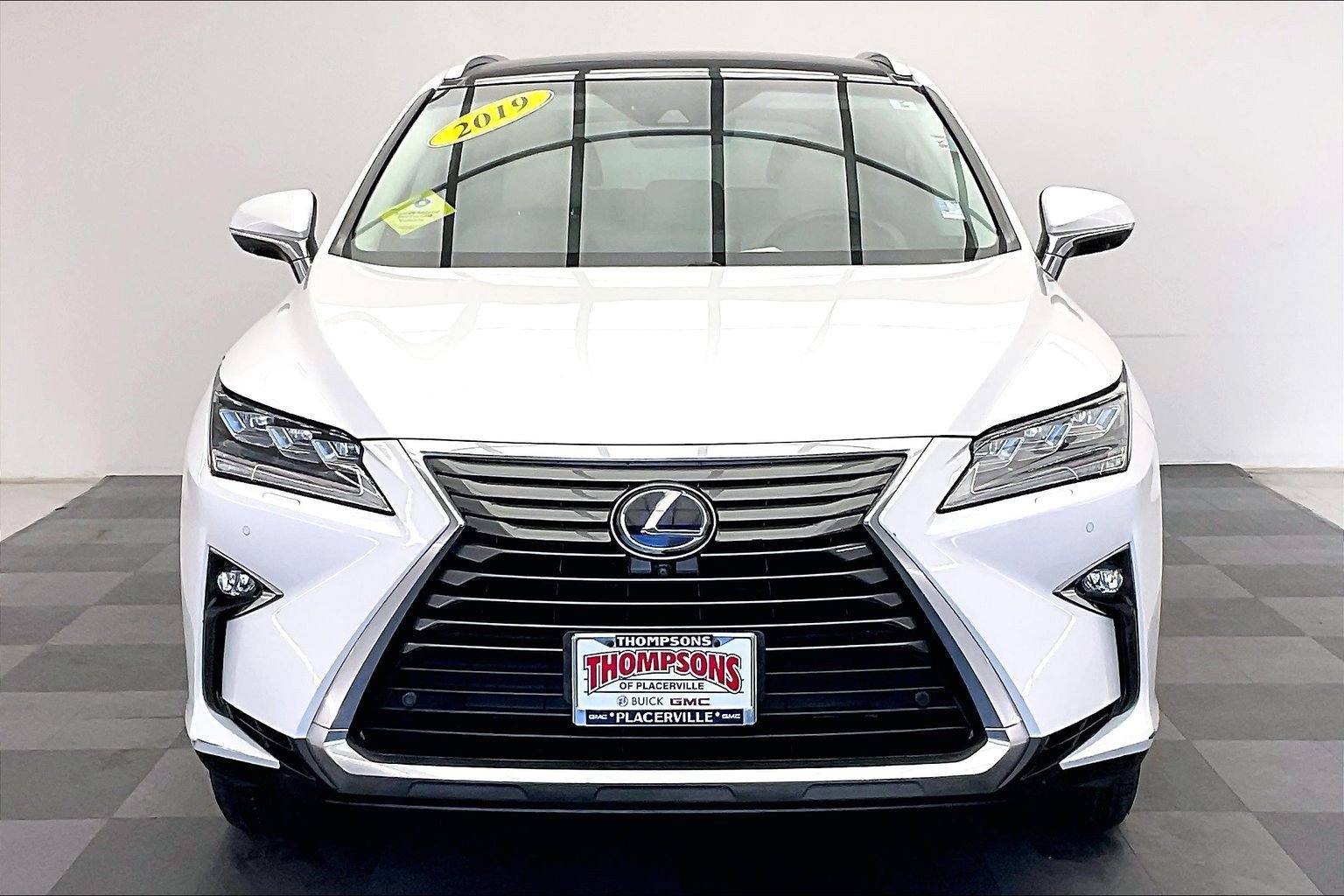 Used 2019 Eminent White Pearl Lexus RX 450h image 2