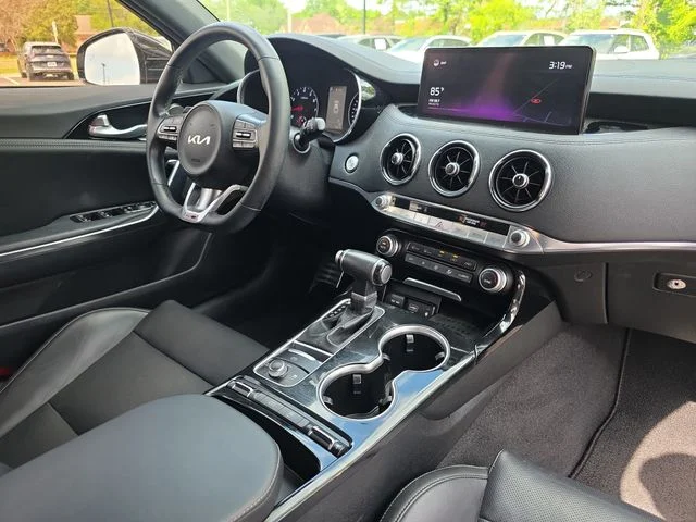 Certified Used 2022 White Kia GT-Line image 16