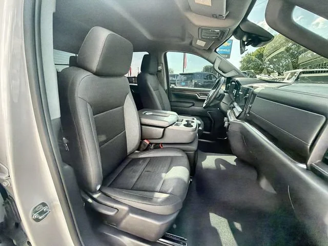 Used 2023 Summit White Chevrolet LT image 27