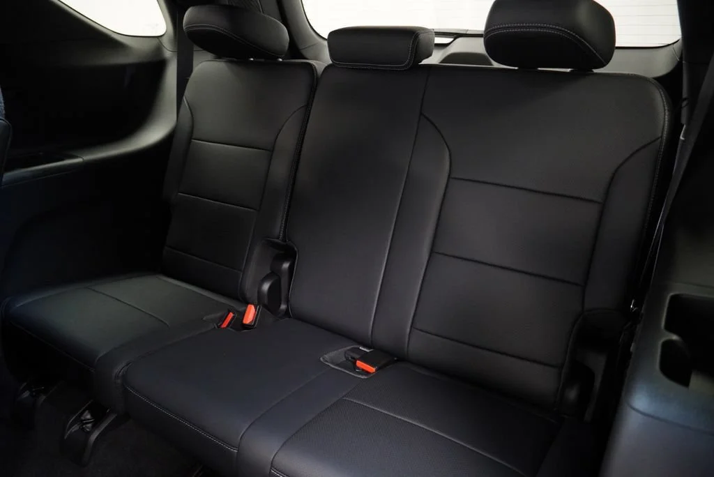 New 2027 Mosaic Black Metallic Chevrolet LT image 13