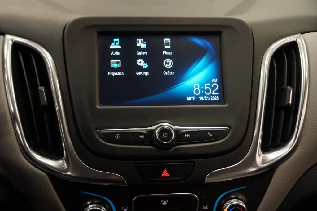 Used 2018 PEPPERDUST METALLIC Chevrolet LT image 24