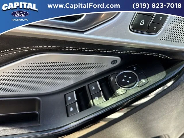 Used 2021  Ford ST image 21