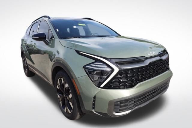 Used 2024 Green Kia X-Line image 3