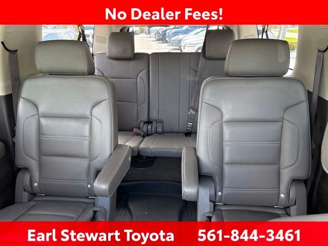 Used 2017 Silver GMC Denali image 17