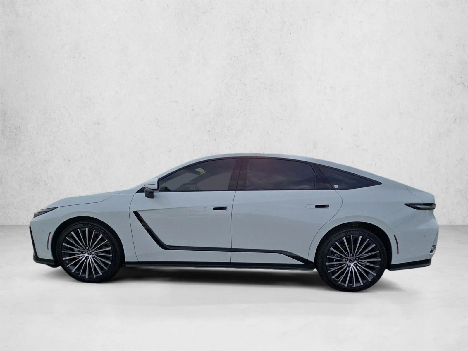 New 2026 Ultra White Lexus ES 350e LUXURY image 5