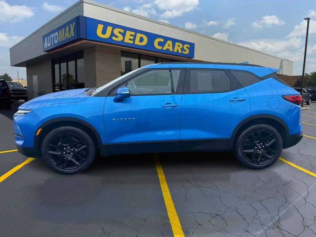 Used 2024 Riptide Blue Chevrolet LT image 8