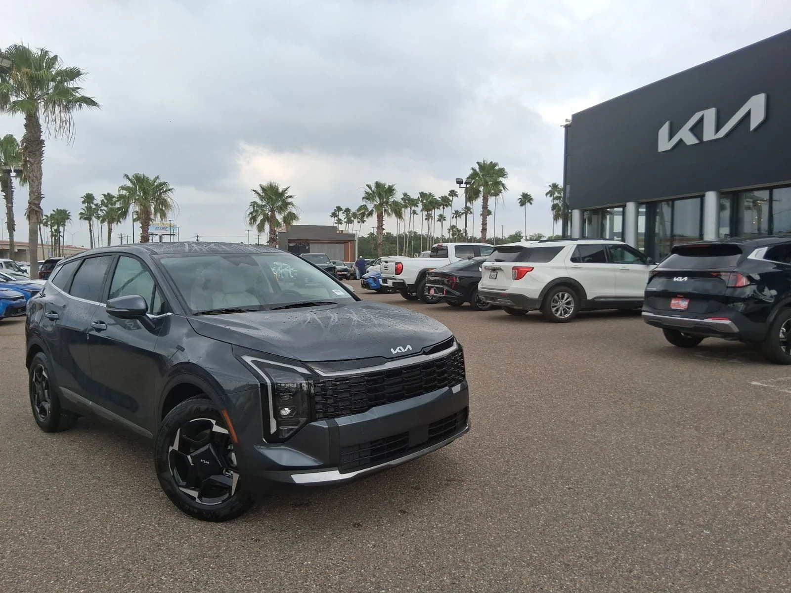 2026 Kia Sportage 2.5 EX AT's photo