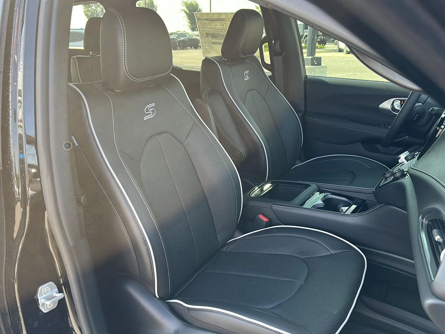 2026 Chrysler Pacifica Limited - Photo 34