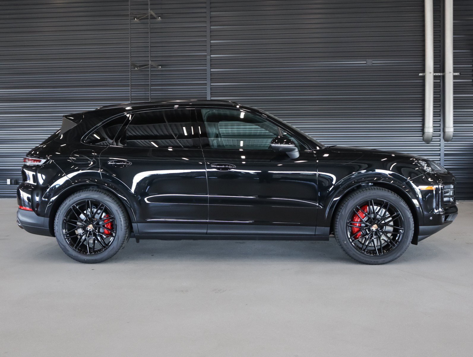 New 2026 Chromite Black Metallic Porsche S image 11