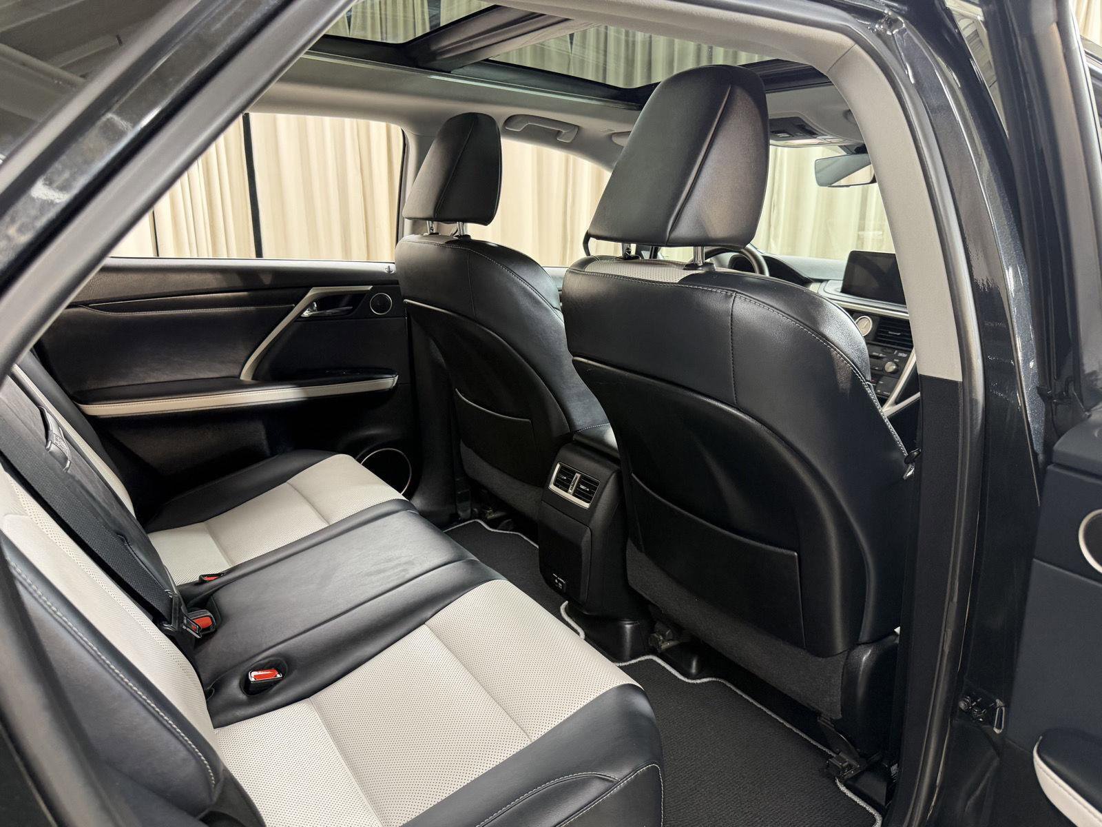 Used 2022 Black Lexus 350 image 37