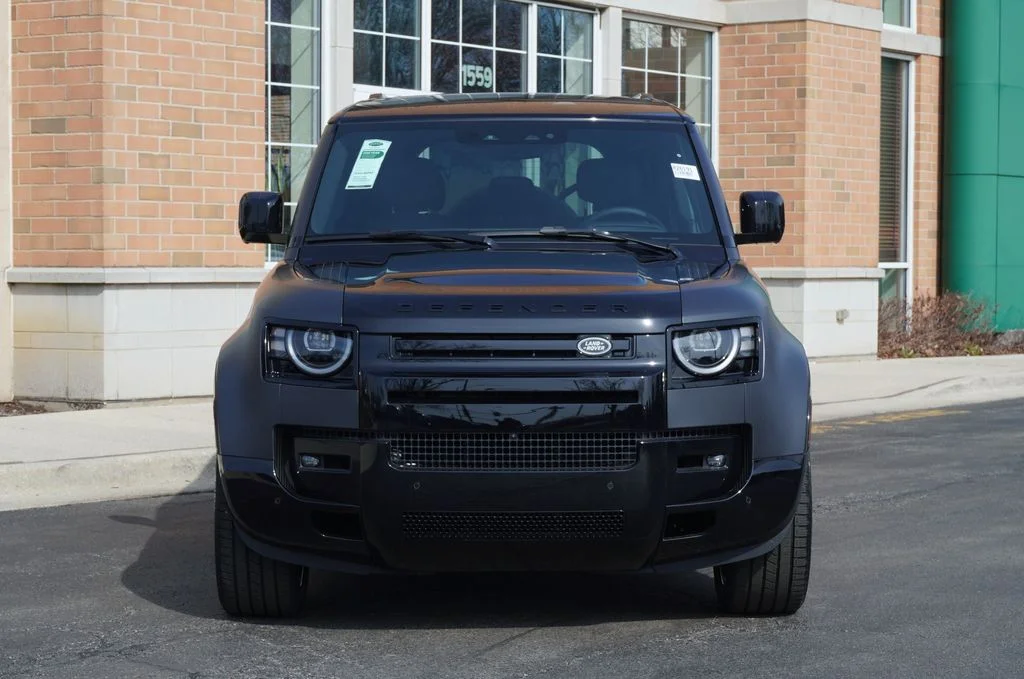 New 2026 Carpathian Grey Land Rover X image 4