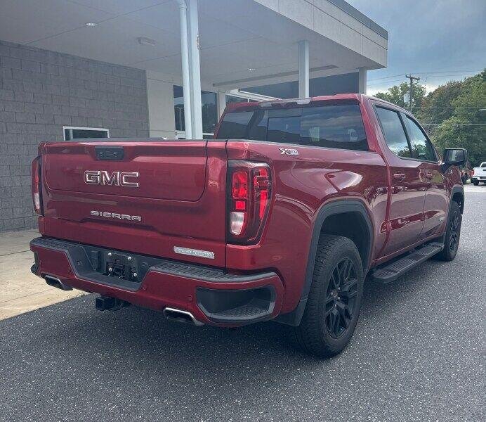 Used 2023 Volcanic Red Tintcoat GMC Elevation image 3