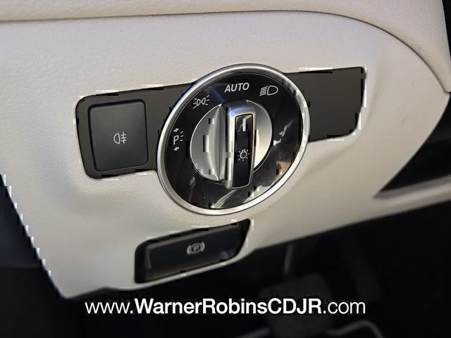 Used 2018 Gray Mercedes-Benz CLA 250 image 87