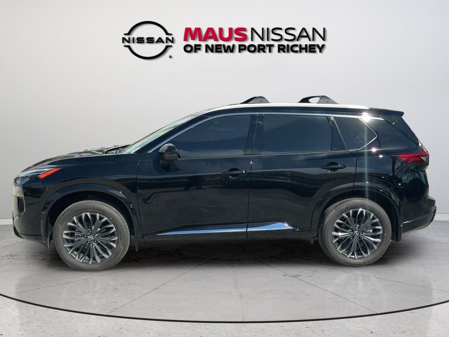 New 2026 Black Nissan Platinum image 6