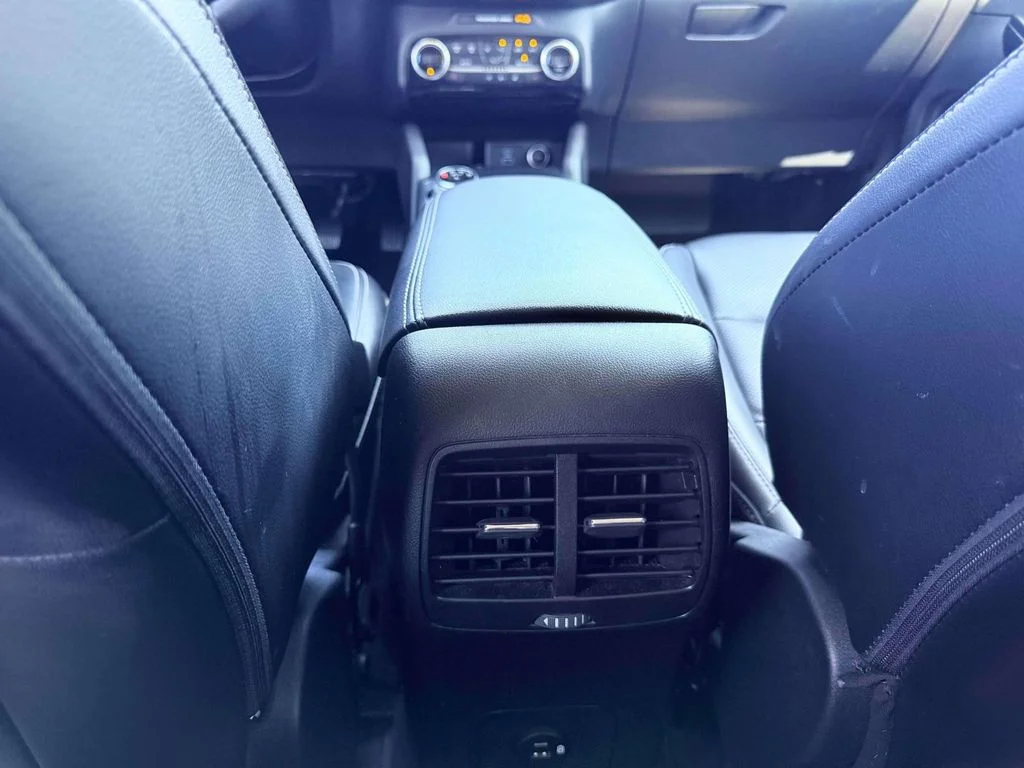 Used 2021 Blue Ford SEL image 10