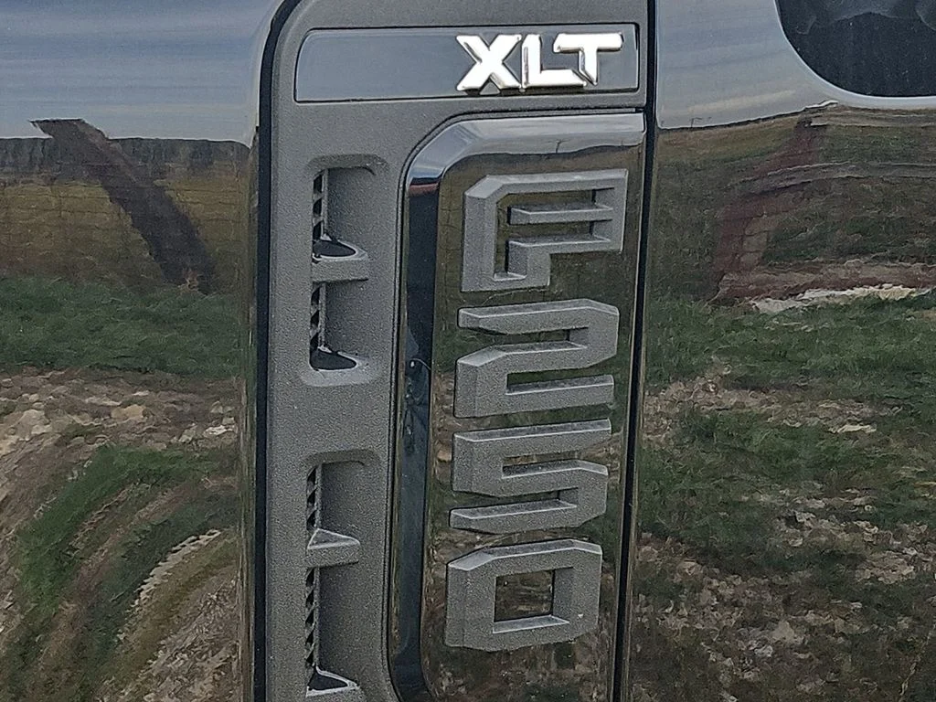 2025 Ford F-250 Super Duty XLT - Photo 23