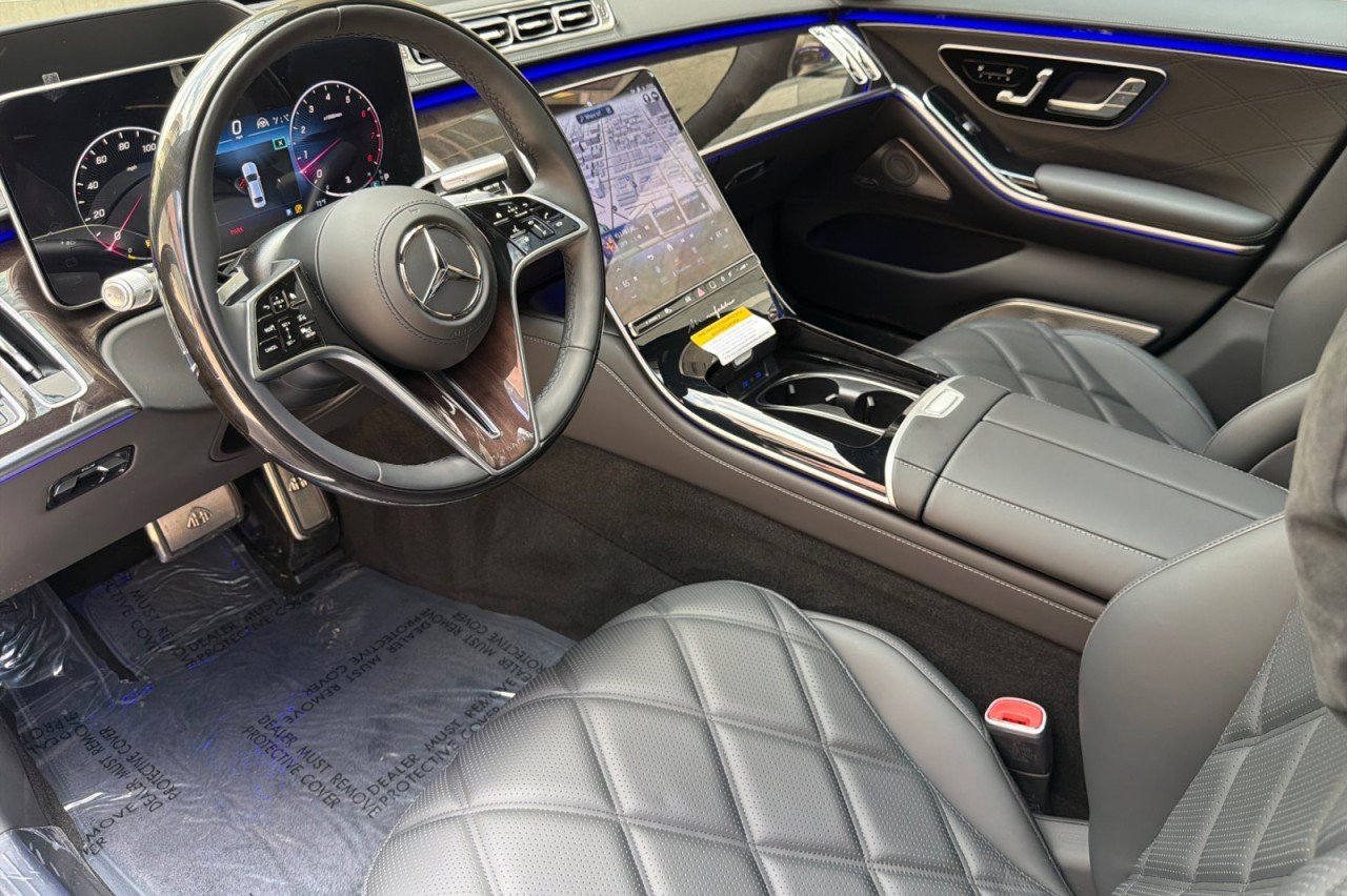 Used 2026 Obsidian Black Metallic Mercedes-Benz Maybach S 680 image 9