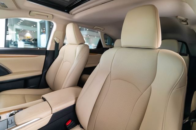 Used 2022 White Lexus 350L image 5