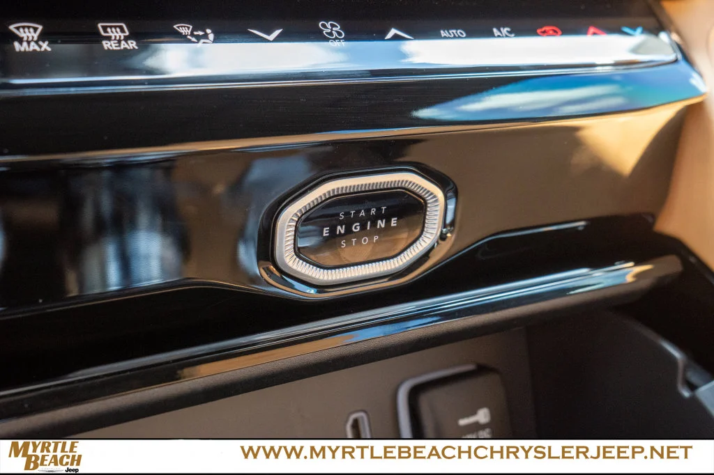 New 2026 Silver Zynith Exterior Paint Jeep Summit image 32