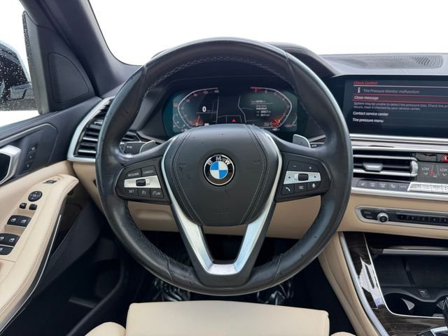 Used 2020 White BMW sDrive40i image 13
