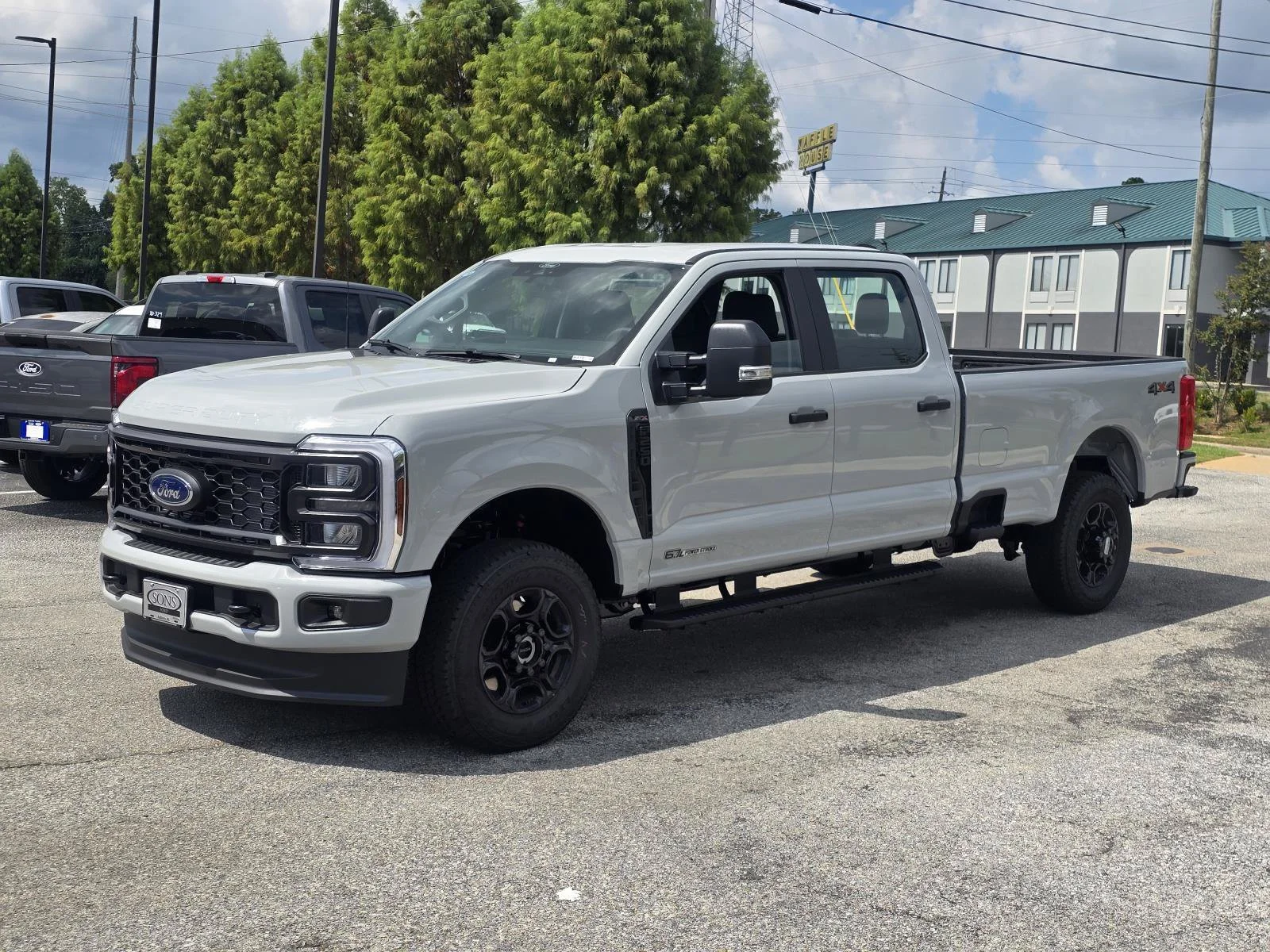 New 2026 AVALANCHE FORD XL image 2